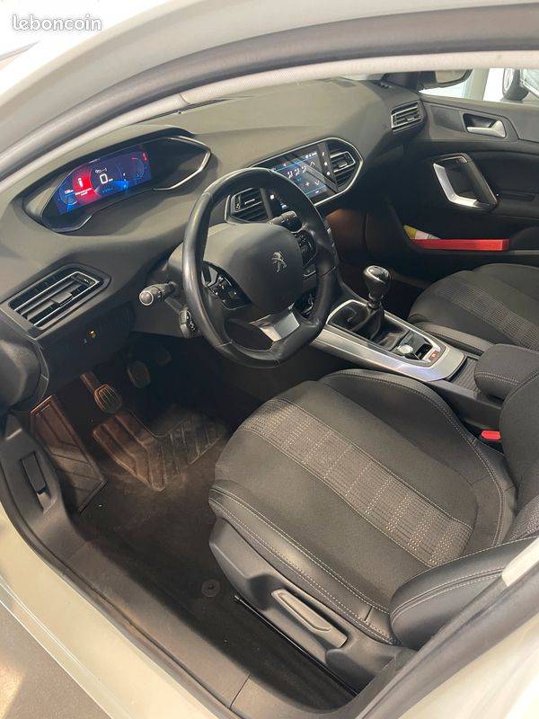 308 SW 1.2l 110CH